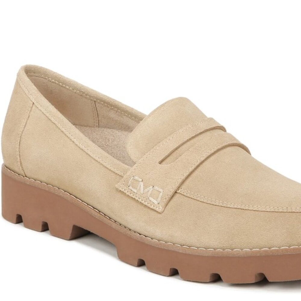 Vionic Cheryl II Loafer Beige Suede 9.5 W wide EUC
